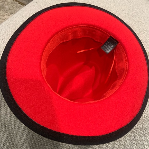 Bucket hat 🎩 ❤️ - Picture 2 of 2